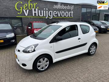 Toyota Aygo 1.0-12V Cool AIRCO beschikbaar voor biedingen