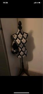 Elegante paspop met patroon, Ophalen of Verzenden, Met wielen, Zo goed als nieuw