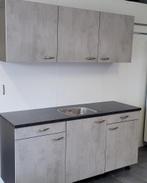 NIEUWE BRUYNZEEL ATLAS Betonlook ca. 180 cm / INNOVARE, Huis en Inrichting, Keuken | Complete keukens, Nieuw, Enkelwandige keuken