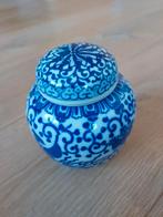 Japans Porseleinen Gemberpotje met Blauw Bloemendessin, Ophalen of Verzenden