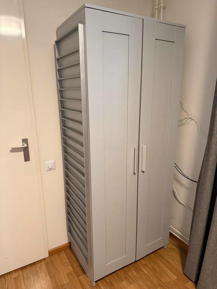 Gratis! Kledingkast grijs Ikea Brimnes 2 deuren, Huis en Inrichting, Kasten | Kledingkasten, Gebruikt, 150 tot 200 cm, 50 tot 100 cm