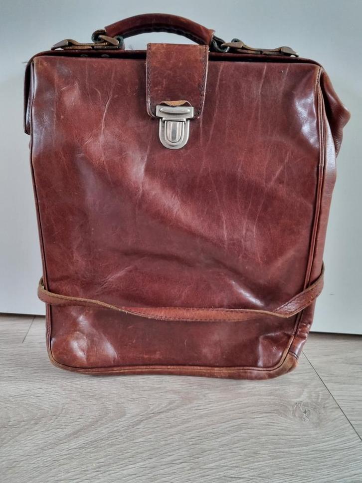 Vintage Leren Dokterstas - Donkerbruin, Sieraden, Tassen en Uiterlijk, Tassen | Rugtassen, Gebruikt, Overige merken, 25 tot 40 cm