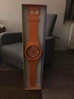 Wand klok orange. En gloed nieuw, Huis en Inrichting, Ophalen of Verzenden, Nieuw, Analoog, Wandklok