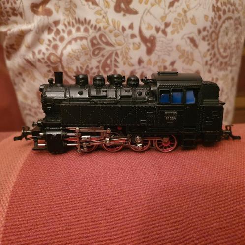 Marklin 3031 digitaleTenderstoomlocomotief  in H0, Hobby en Vrije tijd, Modeltreinen | H0, Zo goed als nieuw, Locomotief, Wisselstroom