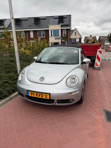 Volkswagen Beetle (Kever) 1.6 Cabriolet 75KW 2010 Grijs beschikbaar voor biedingen