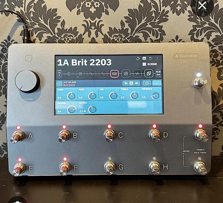 neural dsp Quad Cortex met defect, Muziek en Instrumenten, Effecten, Gebruikt, Ophalen of Verzenden