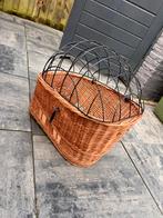 Basil Fietsmand met Koepel, Fietsen en Brommers, Fietsaccessoires | Fietsmanden, Ophalen of Verzenden, Zo goed als nieuw, Fietsmand