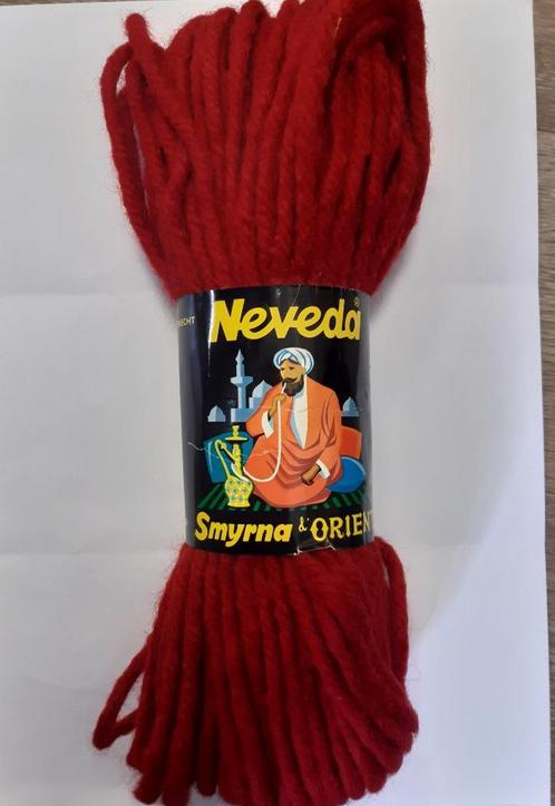 Neveda Smyrna ,100 % wol ,Streng 100 Gram, Hobby en Vrije tijd, Breien en Haken, Nieuw, Wol of Garen, Ophalen of Verzenden