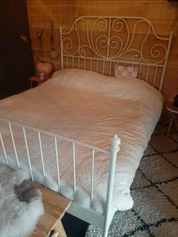 Wit metalen Ikea Leirvik bed - afbeelding 2