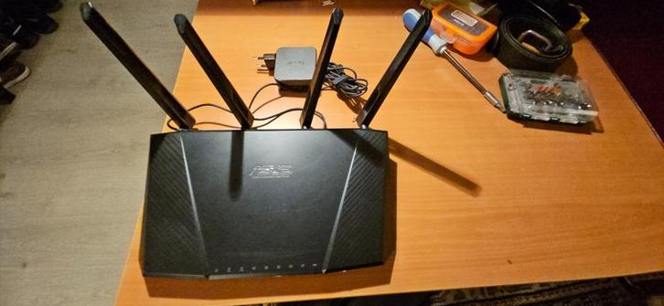 ASUS RT-AC87U AC2400 Dual Band Gigabit WiFi5 Router, Computers en Software, Routers en Modems, Gebruikt, Router, Ophalen of Verzenden
