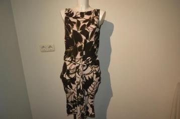 Marccain aparte stretch jurk blad print waterval rug N3 M beschikbaar voor biedingen