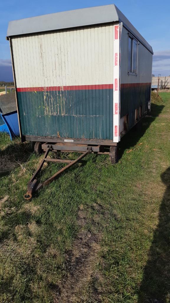 Bouwkeet schaftkeet  5 meter, Doe-het-zelf en Verbouw, Bouwketen en Schaftketen, Gebruikt, Ophalen