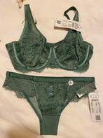Hunkemoller BH - met 2 slips Donkergroen - 80E, Hunkemöller, Ophalen of Verzenden, Groen, Setje