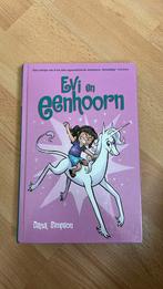 Dana Simpson - Evi en eenhoorn, Boeken, Eén stripboek, Dana Simpson, Ophalen of Verzenden, Zo goed als nieuw