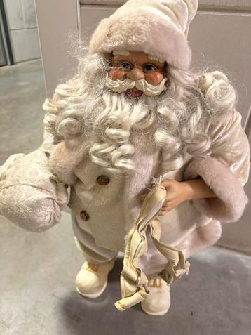 Kerstman beschikbaar voor biedingen