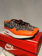 ALS NIEUW! Maat 44 - Nike Air Max 1 Just Do It Black Orange, Kleding | Heren, Schoenen, Verzenden, Zwart, Nike, Nike