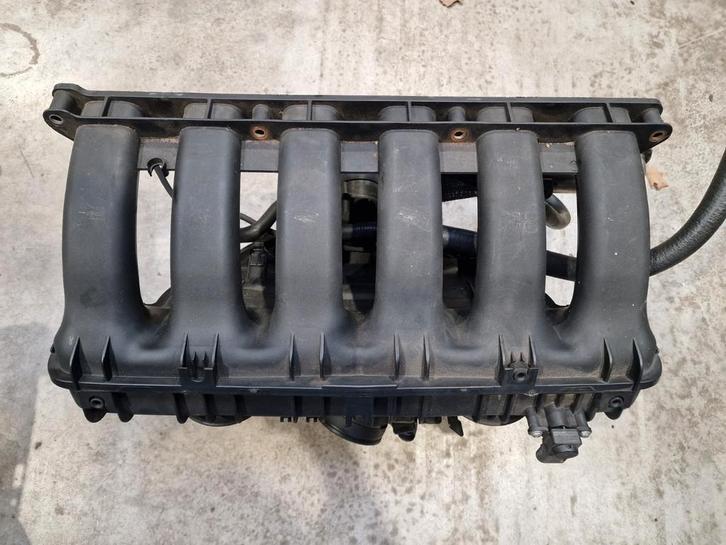BMW N53 b30A Inlaat met Gasklep en Toebehoren, Auto-onderdelen, Motor en Toebehoren, BMW, Gebruikt, Ophalen of Verzenden