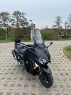 Yamaha XP530D-A (TMAX DX) / Liquid Darkness, Particulier, 12 t/m 35 kW, 2 cilinders, Scooter