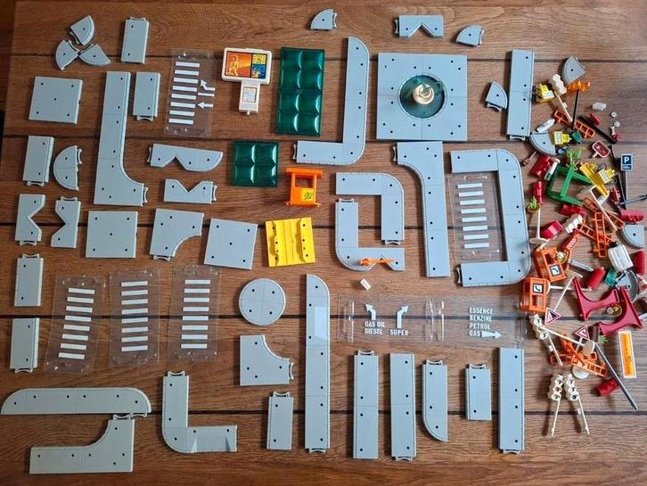 Majo Kit Majorette Straatparcours Vintage, Antiek en Kunst, Kunst | Beelden en Houtsnijwerken, Ophalen of Verzenden