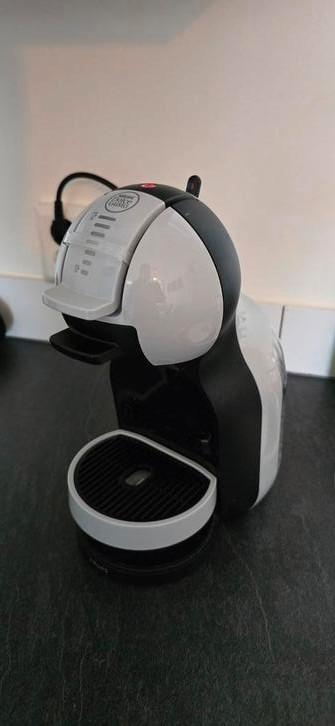 Dolce gusto Krups koffiezetapparaat. Wit., Witgoed en Apparatuur, Koffiezetapparaten, Zo goed als nieuw, Koffiepads en cups, Koffiemachine
