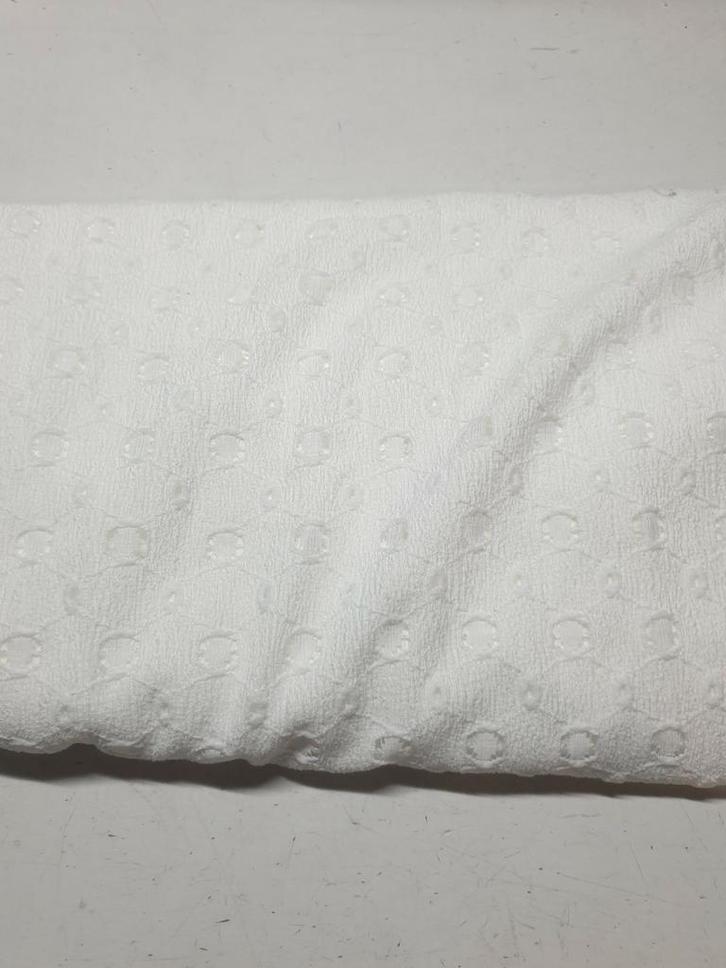 Broderie wit stretch (110), Hobby en Vrije tijd, Stoffen en Lappen, Nieuw, 120 cm of meer, 30 tot 200 cm, Wit, Ophalen of Verzenden