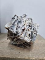 Staande Kubus van chalcedoon/ sphaleriet, Verzamelen, Mineralen en Fossielen, Ophalen of Verzenden, Mineraal