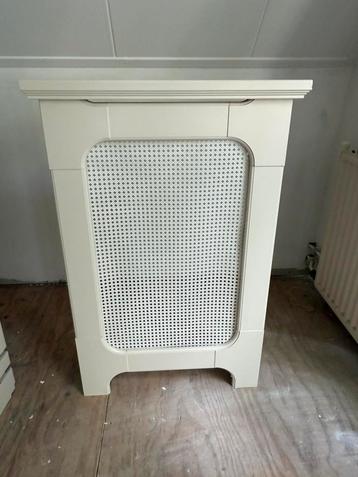 Radiator ombouw MOET WEG beschikbaar voor biedingen
