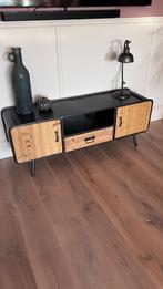 Stijlvolle Dutchbone TV-kast – industrieel design, Ophalen, 100 tot 150 cm, Zo goed als nieuw, Minder dan 100 cm