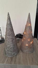 2 lichtkegel piramides, Diversen, Kerst, Ophalen, Zo goed als nieuw