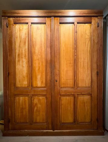 Antieke pijenkast b200 x h240 x d80 cm beschikbaar voor biedingen