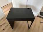 Bureau met kabelgoot, Ophalen of Verzenden, Zo goed als nieuw