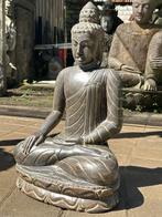 Bhumisparsha Mudra Boeddha Tuinbeeld van Lavasteen 70cm, Steen, Boeddhabeeld, Verzenden