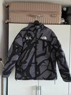 The north face x kaws winterjas, Ophalen of Verzenden, Zo goed als nieuw, Zwart