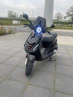 Piaggo Zip Iget E5, Fietsen en Brommers, Scooters | Piaggio, Ophalen, Gebruikt, Maximaal 45 km/u, Zip