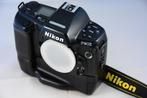 Nikon F90X met MB-10 in PRIMA CONDITIE, Gebruikt, Stroombaan 14 1181 VX Amstelveen, Ophalen of Verzenden, Nikon