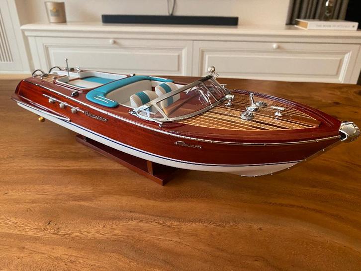 Riva Aquarama 1:14 53 CM wit blauw, Hobby en Vrije tijd, Modelbouw | Boten en Schepen, Nieuw, Groter dan 1:32, Ophalen of Verzenden
