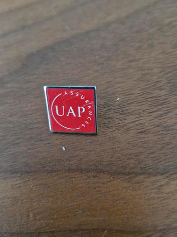 520 Pin UAP Assurances Speldje beschikbaar voor biedingen