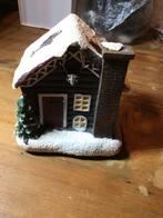 Besneeuwd hutje met licht, Ophalen of Verzenden, Gebruikt