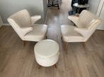 Cocktailset met 2 stoelen en naaipoef, Ophalen, Gebruikt, Twee, Wit