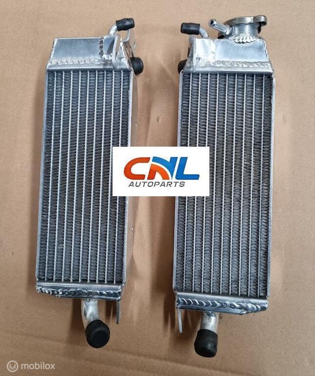 Radiateur Suzuki RM125 1984 1985 RM 125 RM-125 84 85, Motoren, Onderdelen | Suzuki, Nieuw, Ophalen of Verzenden