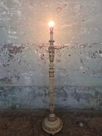 Antieke vloerlamp – Klassiek / Barok stijl, Huis en Inrichting, Lampen | Vloerlampen, Ophalen, Gebruikt, Klassiek  Barok  Antiek  Landelijk chic  Romantisch