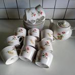 Jet geranium  servies, Huis en Inrichting, Keuken | Servies, Ophalen of Verzenden, Zo goed als nieuw, Overige stijlen, Kop(pen) en/of Schotel(s)