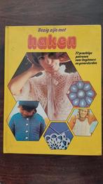Vintage Retro, bezig zijn met haken, Ophalen of Verzenden, Zo goed als nieuw, Haken, Patroon of Boek