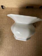 Delfts Wit vaasje, Antiek en Kunst, Ophalen of Verzenden