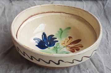 Hongaars aardewerk schaaltje / kommetje beschikbaar voor biedingen