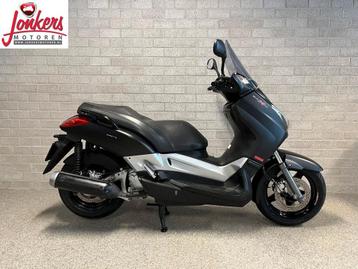 YAMAHA X MAX 250 (bj 2012) beschikbaar voor biedingen
