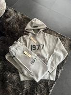 Essentials pak, Ophalen of Verzenden, Nieuw, Maat 48/50 (M)