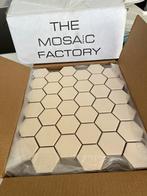 The Mosaic Factory London hexagon mat crème, Nieuw, Minder dan 5 m², Keramiek, 20 tot 40 cm