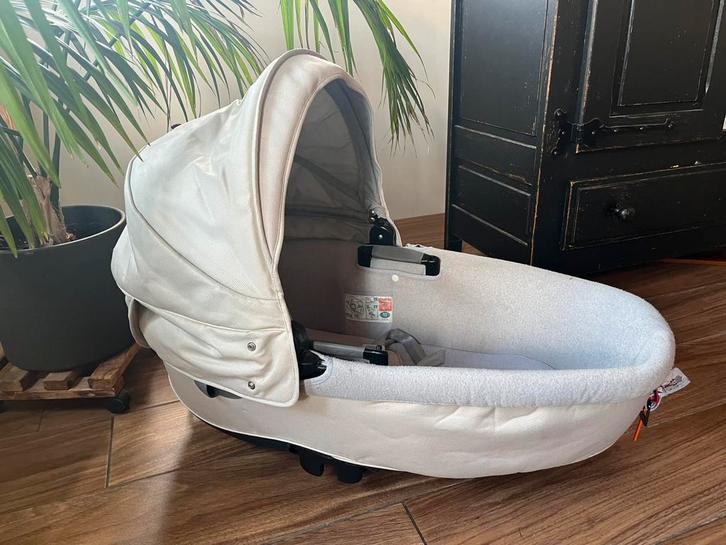 Auto Reiswieg, Kinderen en Baby's, Autostoeltjes, Zo goed als nieuw, Overige merken, Autogordel, Ophalen