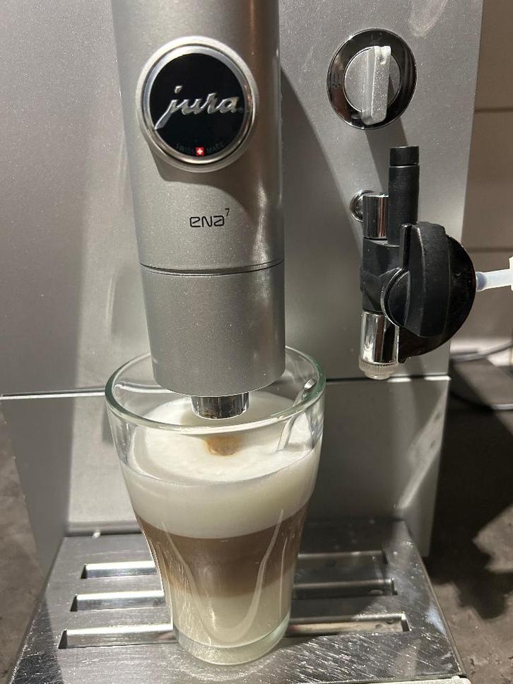 Nieuwstaat Jura Ena 7 wit met een grote onderhoudsbeurt., Witgoed en Apparatuur, Koffiezetapparaten, Zo goed als nieuw, Gemalen koffie
